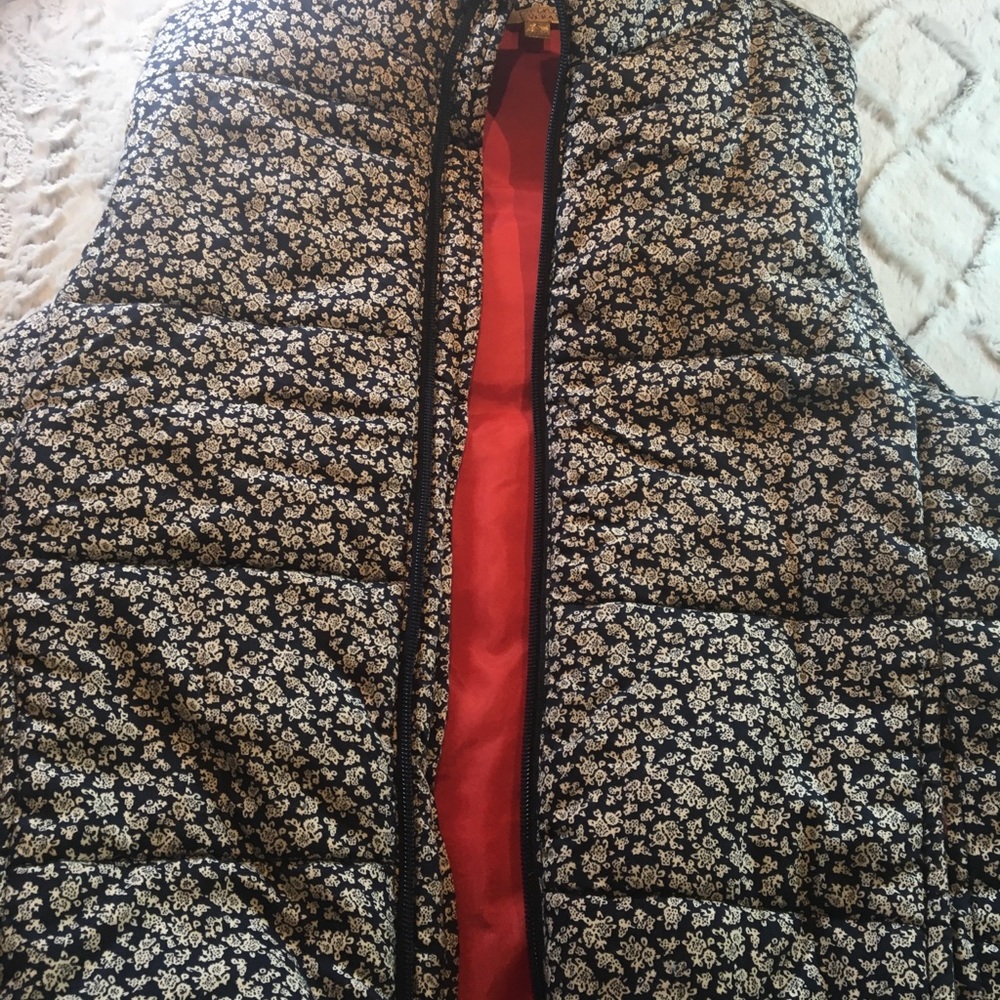 Vera Wang Vest